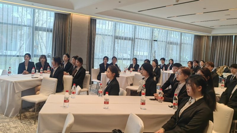 老年人定制旅游，如何选？四大关键因素揭秘